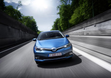 Toyota Test Sürüş Günleri iPad Kazandırıyor 2 auris
