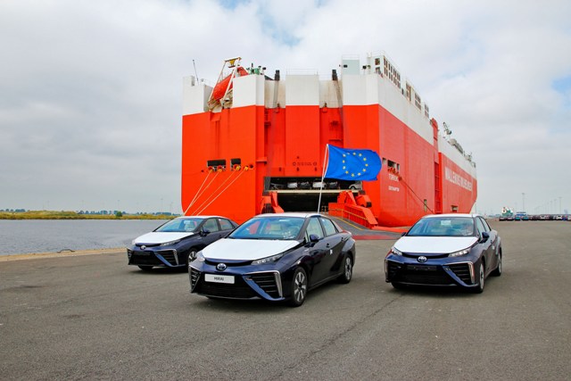 Mirai Avrupa'da - Mirai in Europa 1 Toyota Mirai