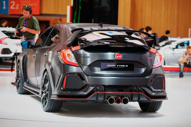 Paris Motor Show'da Honda'nın Sürprizi: Civic Type R Prototipi 2 honda_civic_typer_concept_paris_2