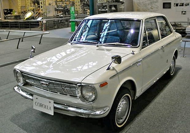Toyota Corolla 50. Yaşını Kutluyor - 50th anniversary of Toyota Corolla 1 toyota_corolla_first-generation_001