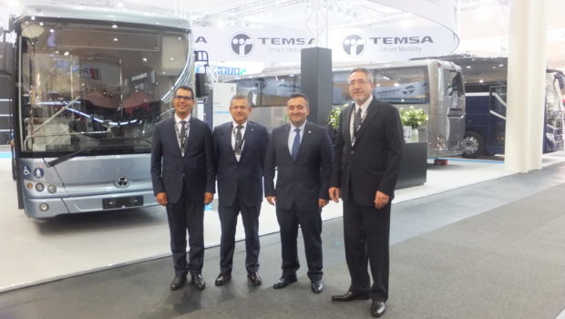 Temsa Gerçekleştirdiği Teslimatlarla Hedeflerine Emin Adımlarla İlerliyor 1 Temsa hem yurtiçinde hem yurtdışında hizmet veren taşımacı firmalarla çok önemli anlaşmalara imza atarak hedeflerine emin adımlarla ilerliyor.
