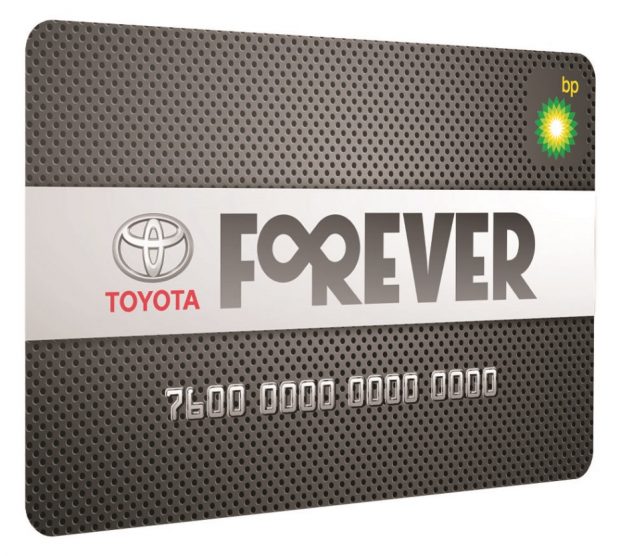 Toyota Forever Kart'a Sahip Olanların Sayısı 300 Bine Ulaştı 1 Toyota'nın, yaş ve model farkı gözetmeksizin tüm müşterilerinin kullanımına sunduğu sadakat programı "Forever Kart" uygulamasından yararlananların sayısı 300 bine ulaştı.