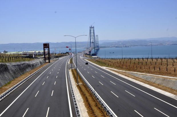 Boğaz Köprüleri Yüzde 48 Otoyollar Yüzde 15 Zamlandı 3 osmangazi koprusu