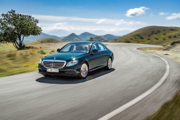 Mercedes-Benz E-Serisi 1.6 lt benzinli ve 9G-Tronic Seçeneği ile Satışta 1 Mercedes Benz E Serisi