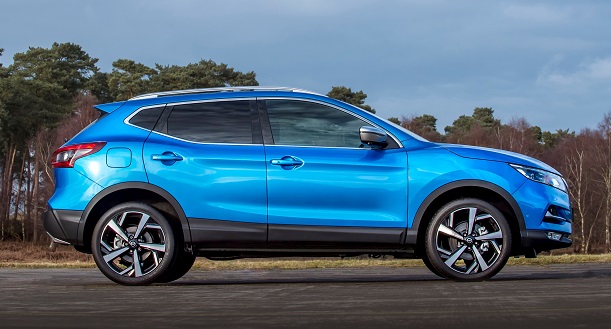 Nissan Qashqai Yenilenen Tasarım ve Zengin Donanımlarıyla Satışta 4 Nissan Qashqai yan