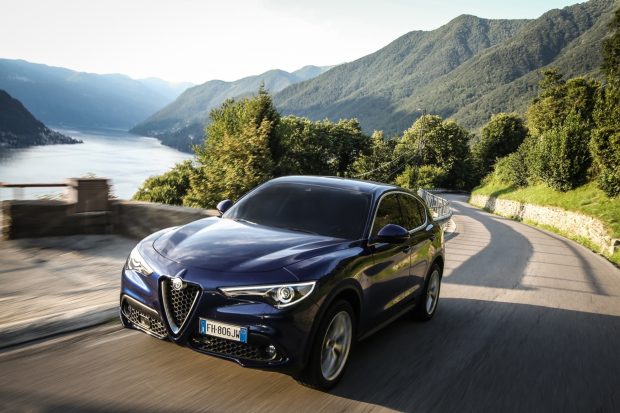 Alfa Romeo Stelvio Türkiye'de 2.0 Litrelik Benzinli Motor İle Satışa Sunuldu 1 Alfa Romeo Stelvio Türkiye'de 2.0 Litrelik Benzinli Motor İle Satışa Sunuldu