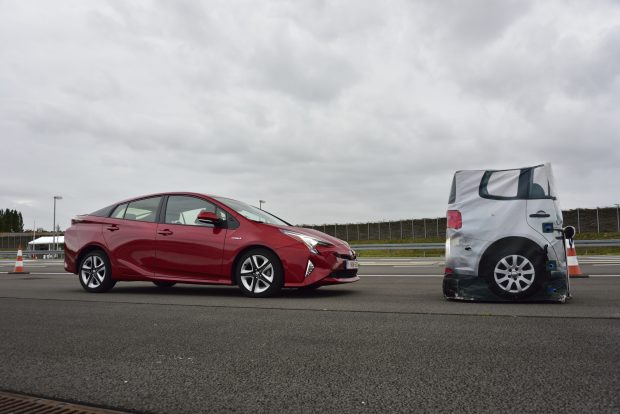 Toyota, Sıfır Kazalarla İlgili Küresel Vizyonunu Açıkladı 3 test toyota kaza