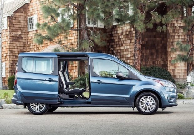 Ford Yeni Transit Connect Wagon'u Chicago Otomobil Fuarı'nda Tanıttı 2 Ford Transit Connect Wagon 4