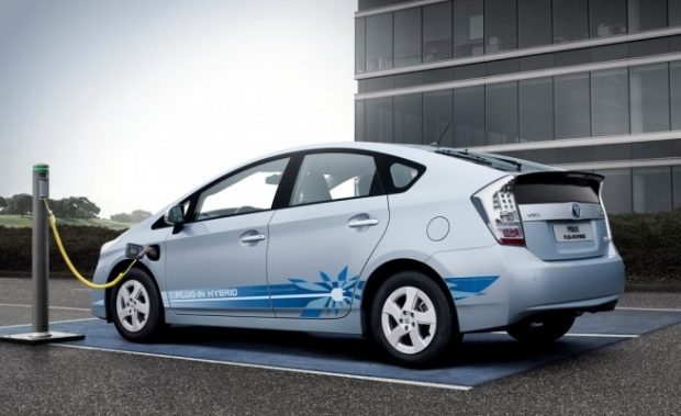 Alternatif Yakıtlı Otomobillerin Avrupa'daki Yükselişi Sürüyor 1 Toyota Prius Plug In Hybrid