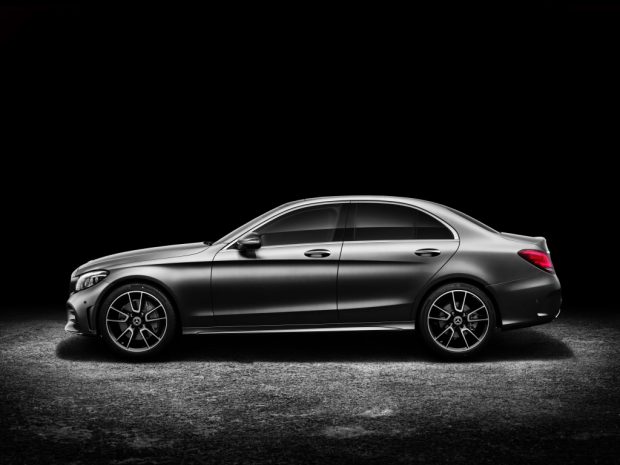 Makyajlı Mercedes-Benz C-Serisi Cenevre Otomobil Fuarı Öncesi Tanıtıldı 2 c serisi 4