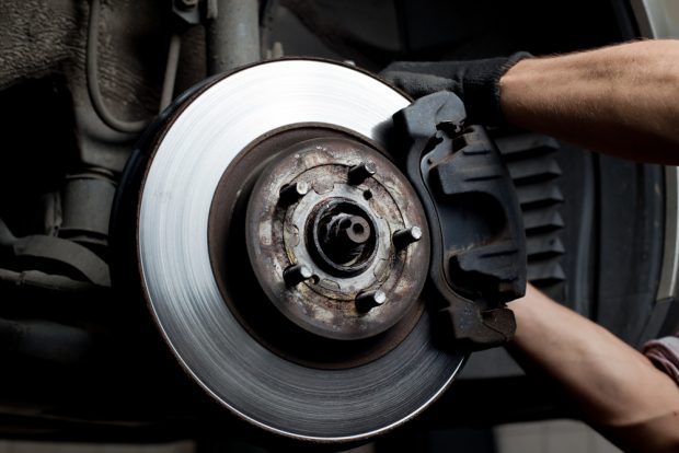 Sürücüler Dikkat Risk 10 Kat Daha Arttı 1 car brakes 2