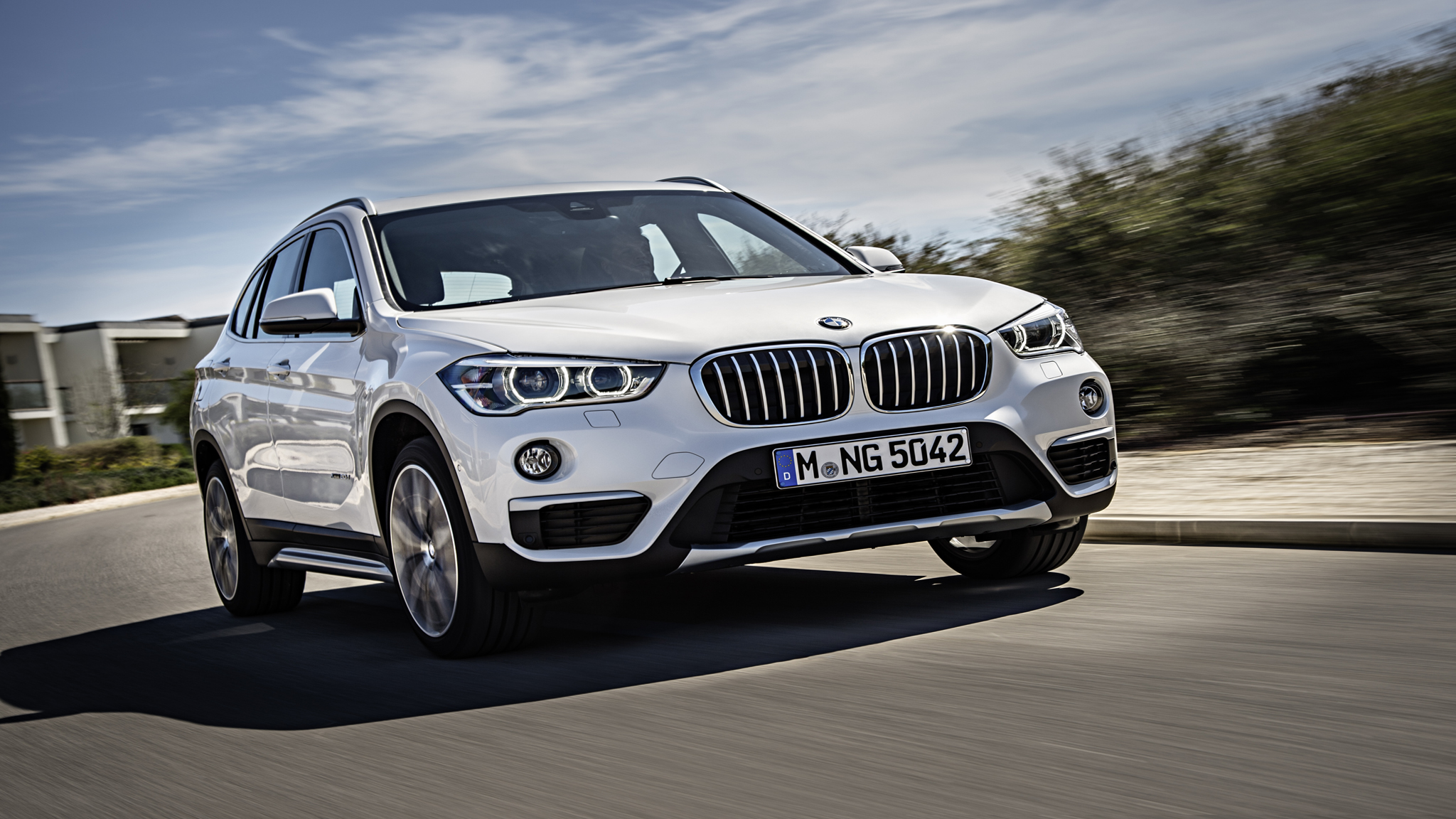 BMW X1 Photo  Gallery