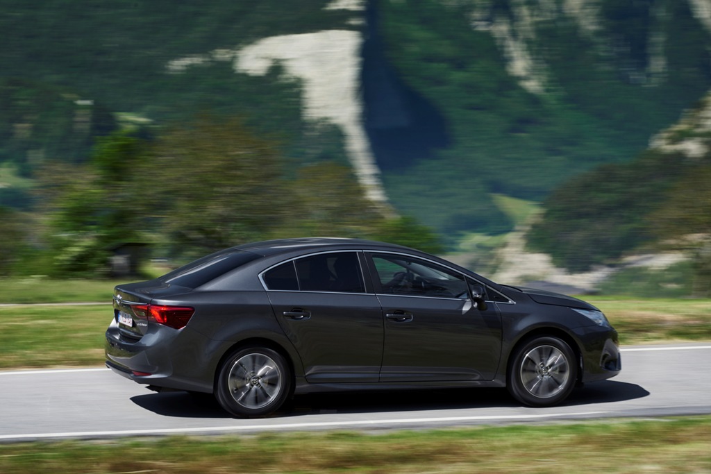 Avensis 07