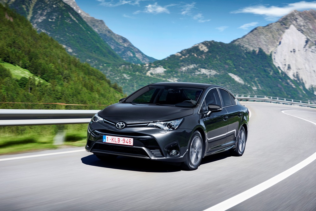 Avensis 12