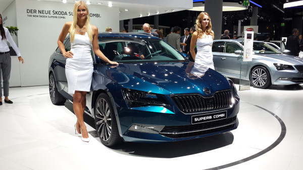 Skoda Superb Combi Frankfurt’ta Tanıtıldı Skoda Superb Combi Frankfurt’ta Tanıtıldı