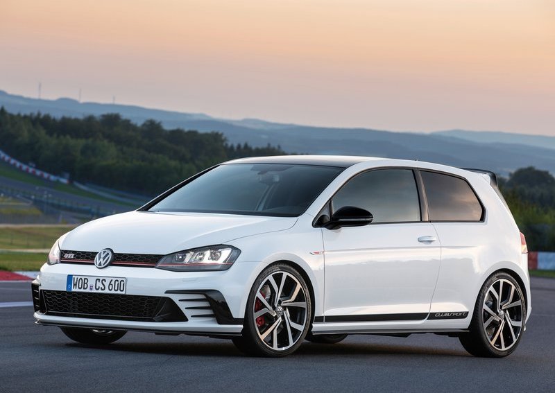 Volkswagen Golf GTI 2