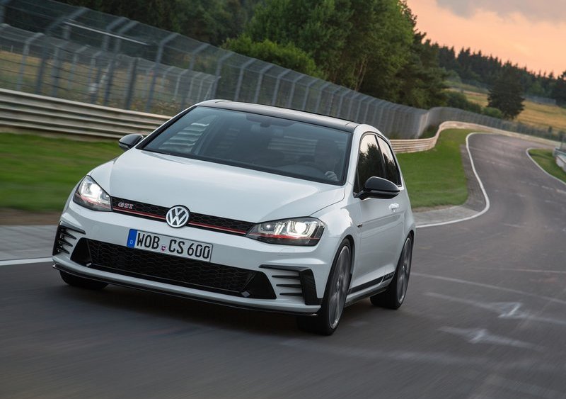 Volkswagen Golf GTI 4