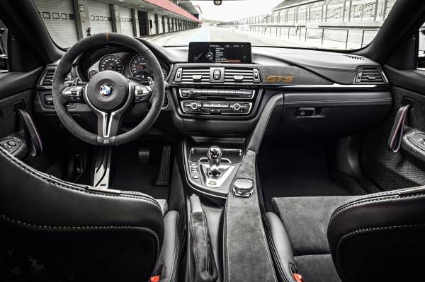 BMW M4 GTS 26