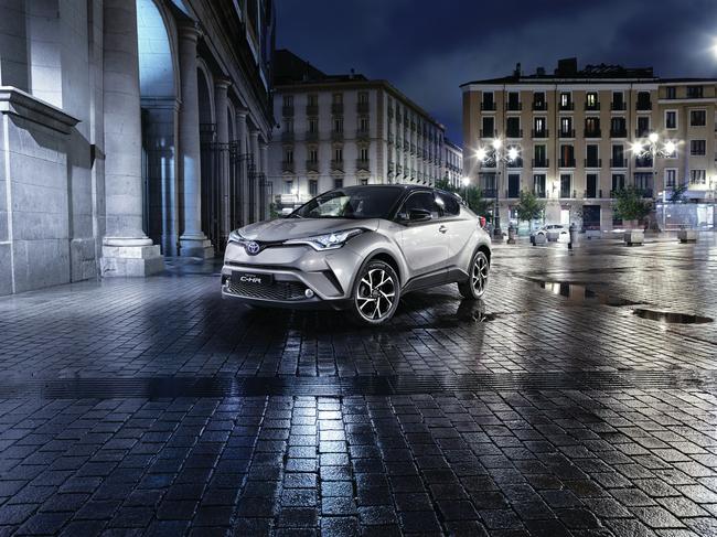 Toyota C-HR Tüm Detayları Paris Motor Show’da Sergilendi