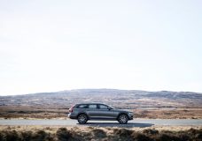 New Volvo V90 Cross Country 17