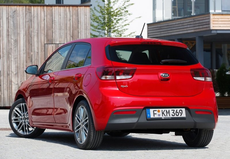 Kia Rio 9