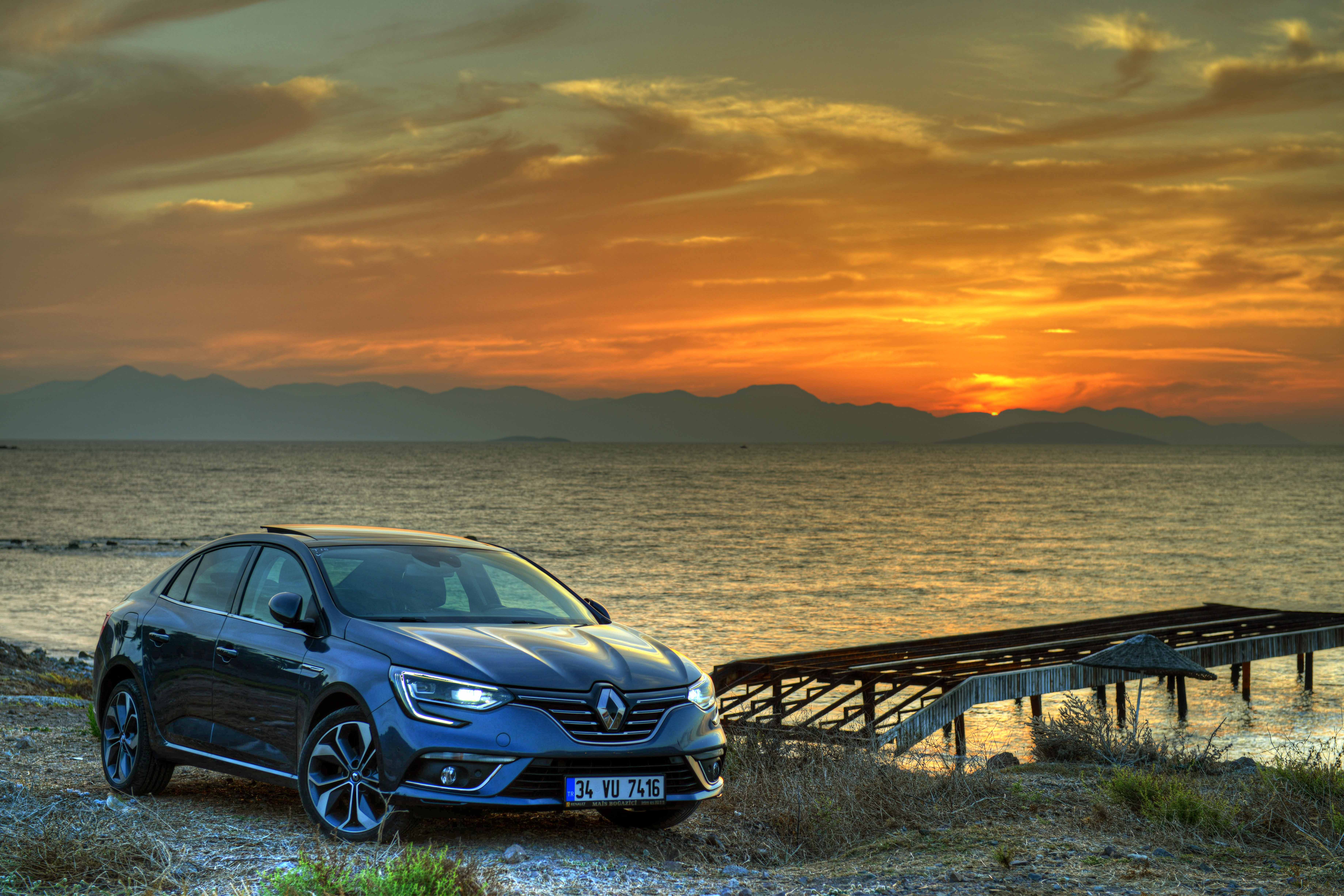Megane Sedan 12 Ekim’den itibaren 62 bin 600TL’den başlayan fiyatlarla satışta