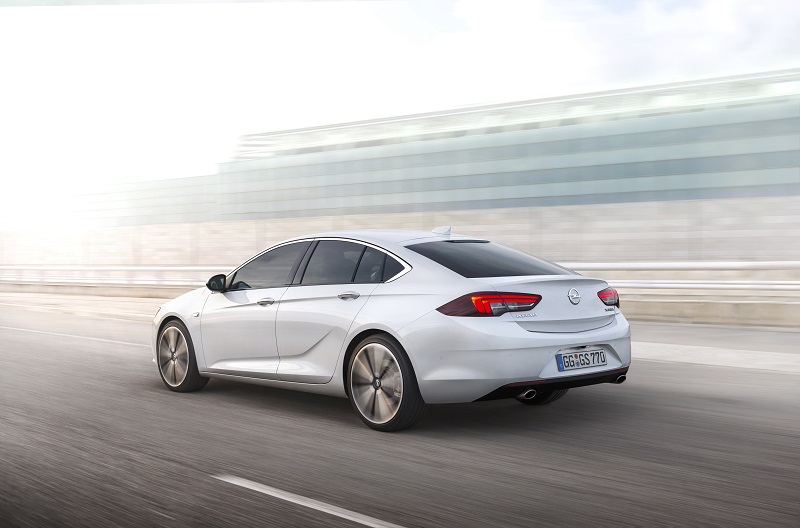 Opel Insignia Grand Sport 4