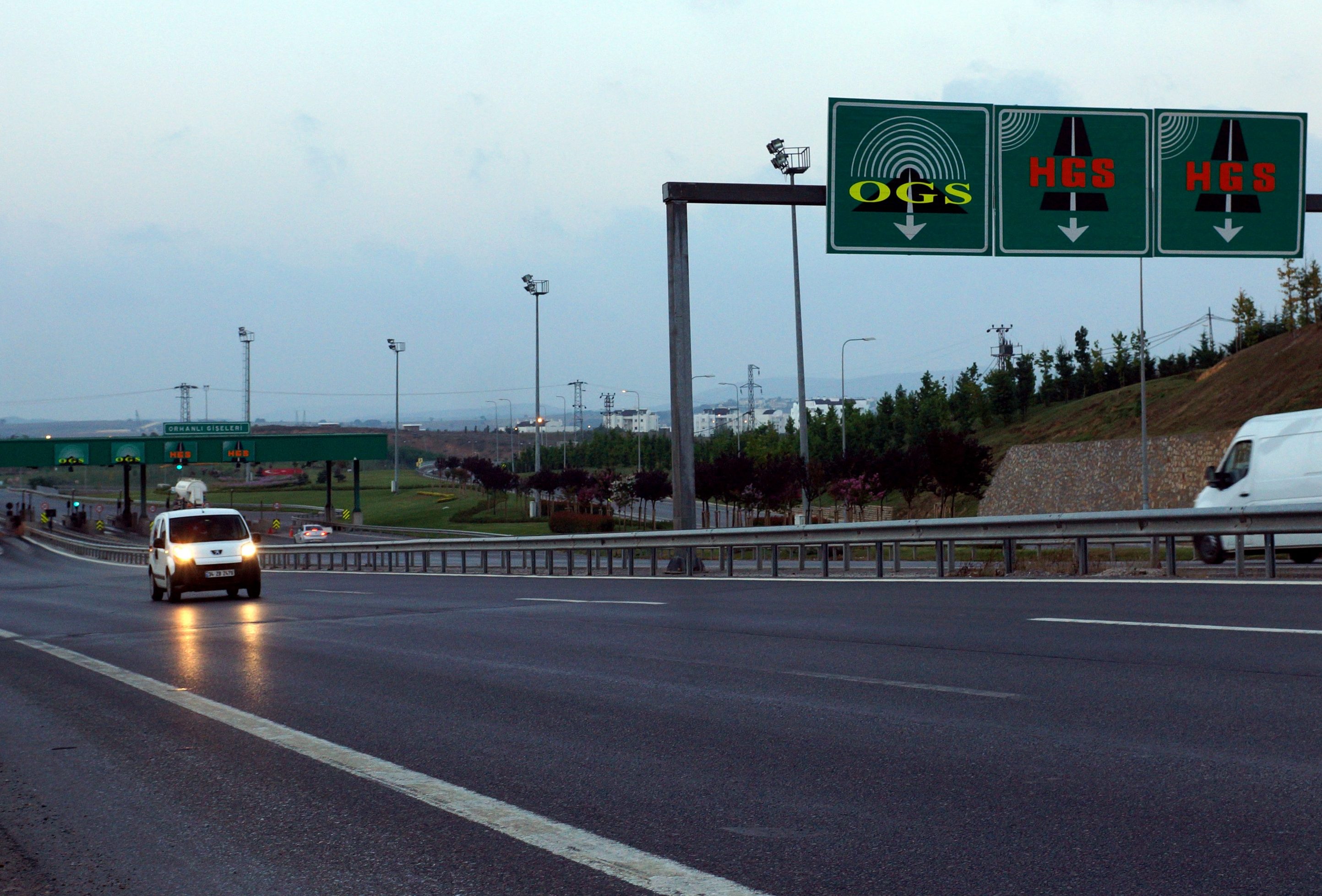 Boğaz Köprüleri Yüzde 48 Otoyollar Yüzde 15 Zamlandı