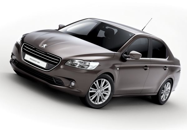 13 PEUGEOT 301