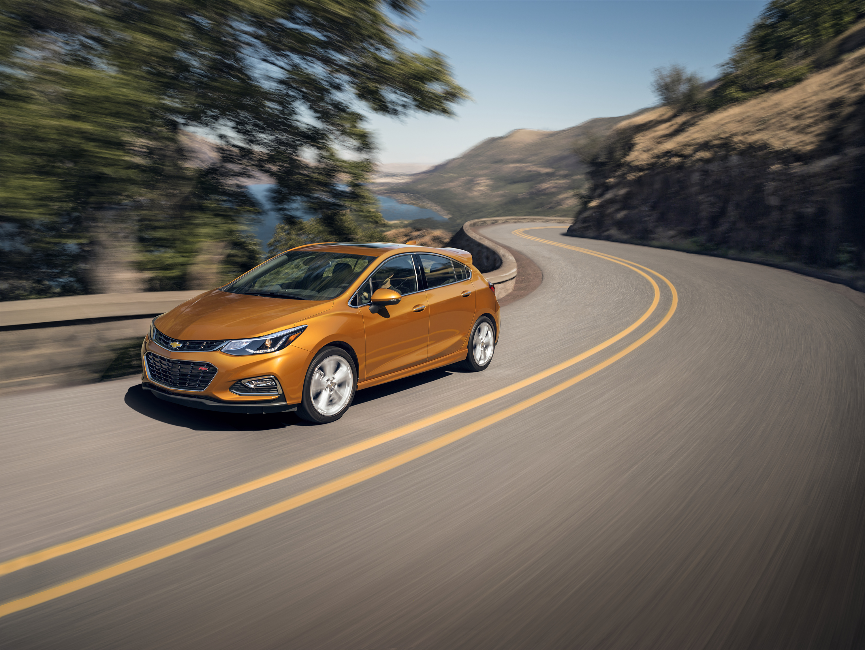 2017 Chevrolet CruzeHatch 005