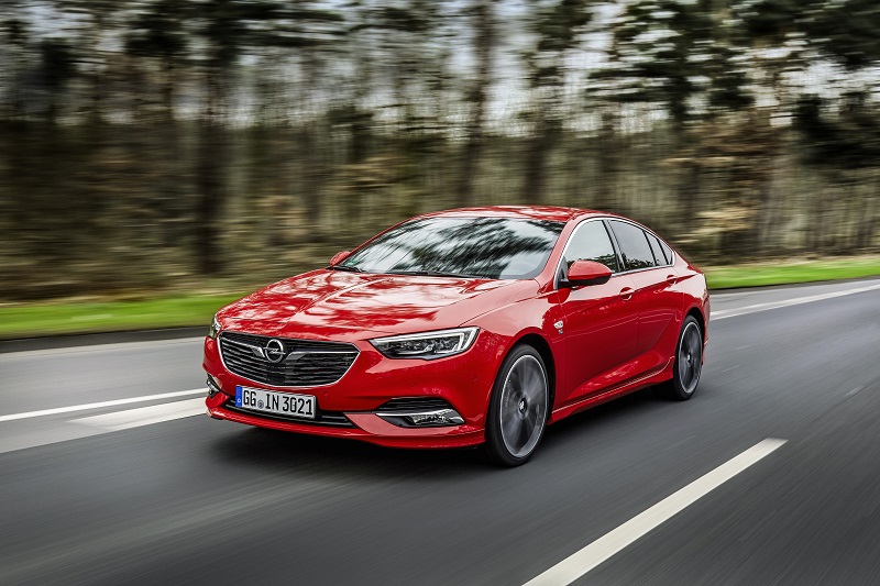 Opel Insignia’nın Türkiye Satış Fiyatları ve Motor Seçenekleri Belli Oldu