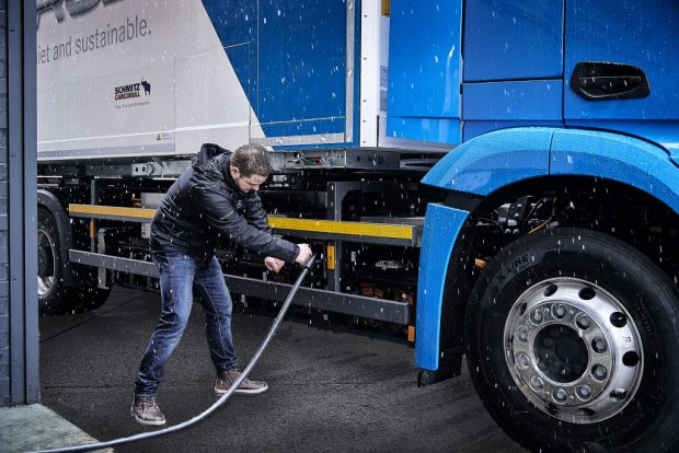Mercedes-Benz Elektrikli Actros Kamyonu 2018 Yılında Piyasaya Sürecek 3 eActros 3