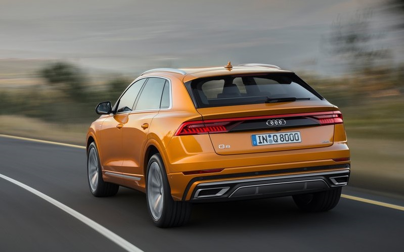 Audi Q8 10