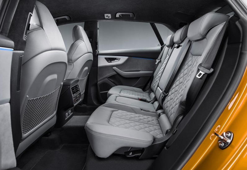 Audi Q8 12