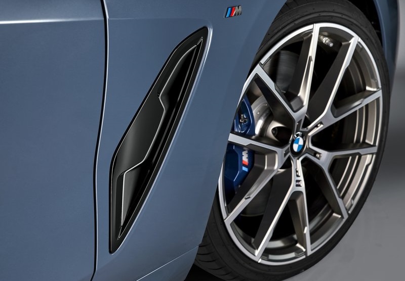BMW 8 Series Coupe 15