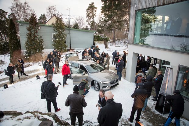 Volvo Cenevre Otomobil Fuarı'na Katılmayacağını Açıkladı 2 Yeni Volvo V60 2