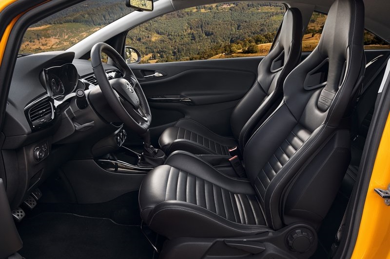 Opel Corsa GSi 12