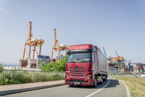 Yeni Mercedes-Benz Actros Hannover Ticari Araçlar Fuarı'nda Tanıtıldı 1 yeni actros 1