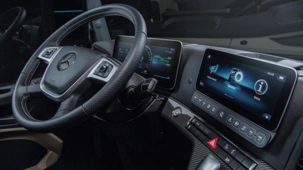 Yeni Mercedes-Benz Actros Hannover Ticari Araçlar Fuarı'nda Tanıtıldı 4 yeni actros 7