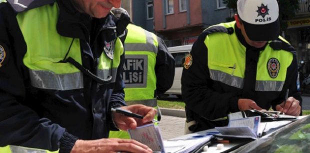 Trafik Kurallarını Hiçe Sayan Sürücüye İbretlik Ceza 1 trafik ceza