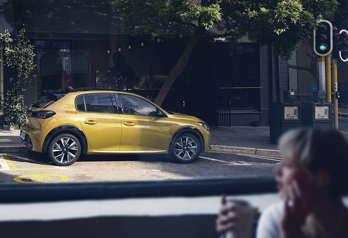 2019 Peugeot 208 4