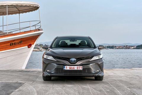 Toyota Camry Hibrid 7