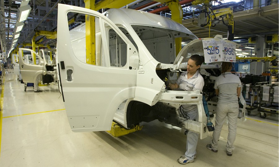 Groupe PSA Büyük Hacimli Ticari Araç Üretim Kapasitesini Artırıyor