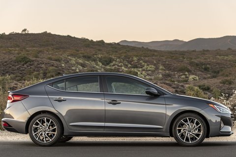 yeni hyundai elantra 2
