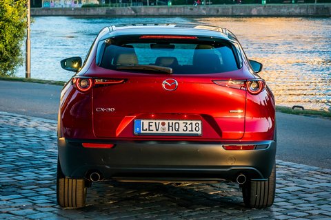 yeni mazda cx 30 7