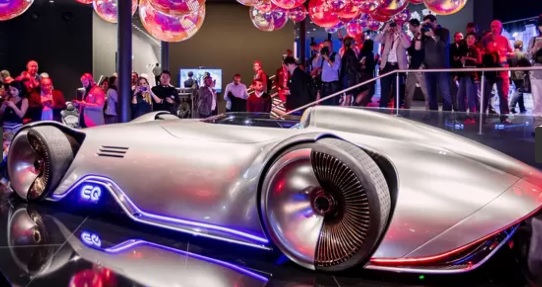 Mercedes Benz EQ Silver Arrow Concept