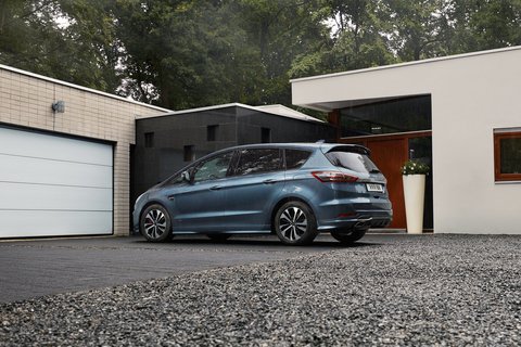 yeni ford smax 4