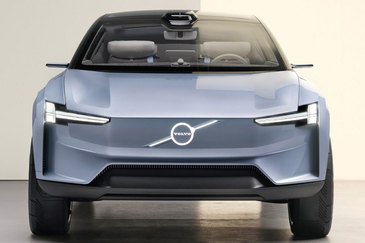 Volvo’nun Yeni Amiral Gemisi Elektrikli EX90 SUV Olacak