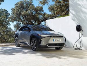 Toyota 2026’da 1.5 Milyon Elektrikli Otomobil Satacak