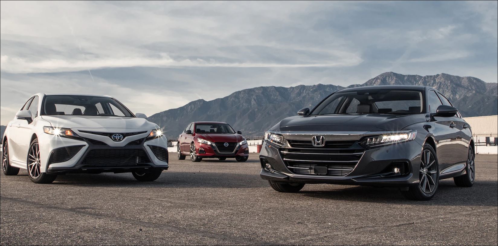 Toyota Camry ve Honda Accord Karşılaştırma Toyota Camry ve Honda Accord Karşılaştırma